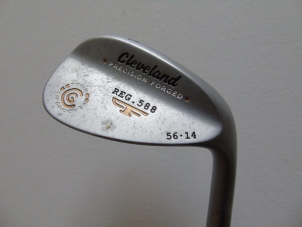 cleveland 588 tour zip grooves wedge
