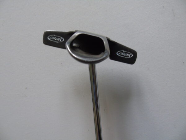 Used Yes Putter