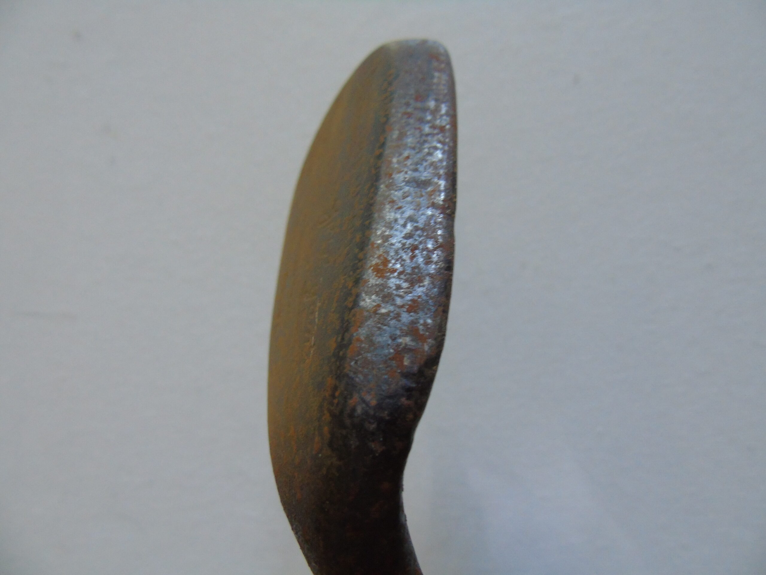 H LOGAN MASHIE NIBLICK HICKORY SHAFT GOLF CLUB - Image 2